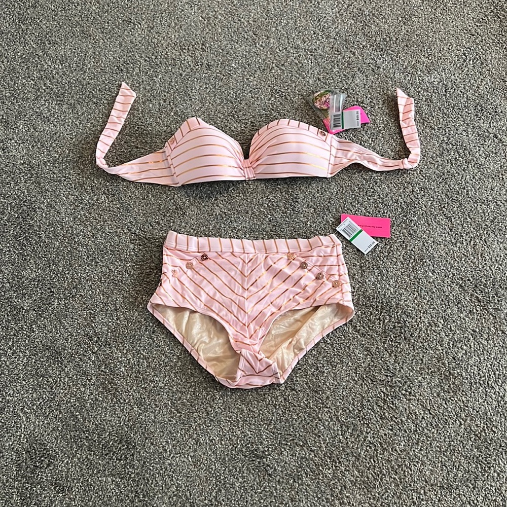 Betsey Johnson Rose pink chevron striped bikini. Both pieces! Size Large. BNWT